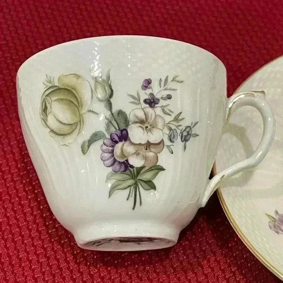 Royal Copenhagen, Denmark Frijsenborg Flat Cup & Saucer Set, beautiful condition - Picture 5 of 6